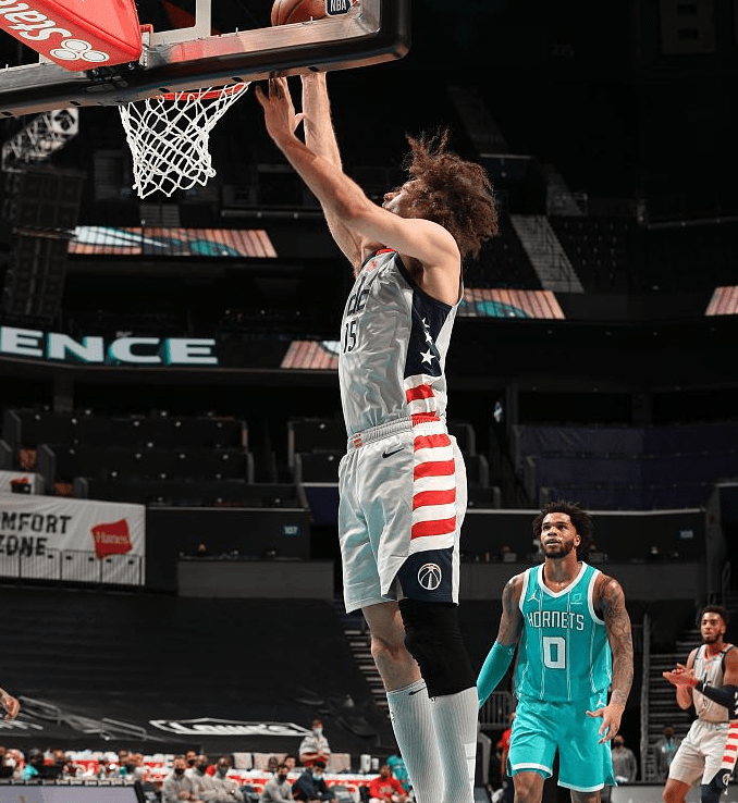 关于国际米兰冲刺阶段回应争议，志在全明星赛名次提升，更衣室稳定，训练强度明显提升的信息