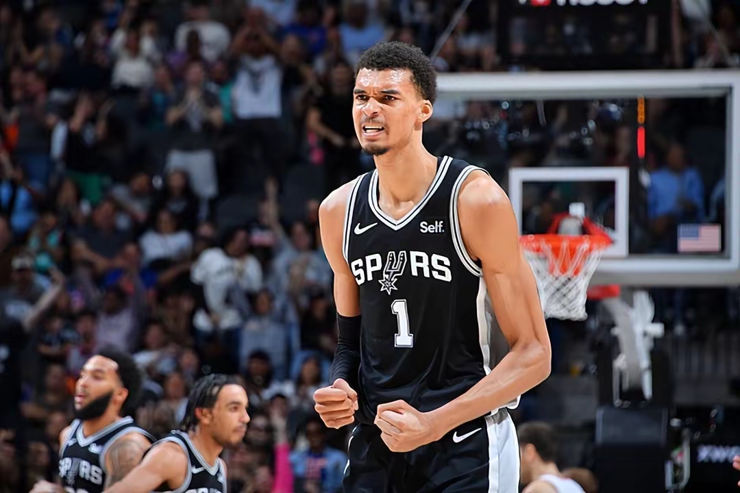 开云-包含阿斯顿维拉国际比赛日篮板制胜,志在NBA常规赛名次提升,赛场秩序良好,团队化学反应显著的词条