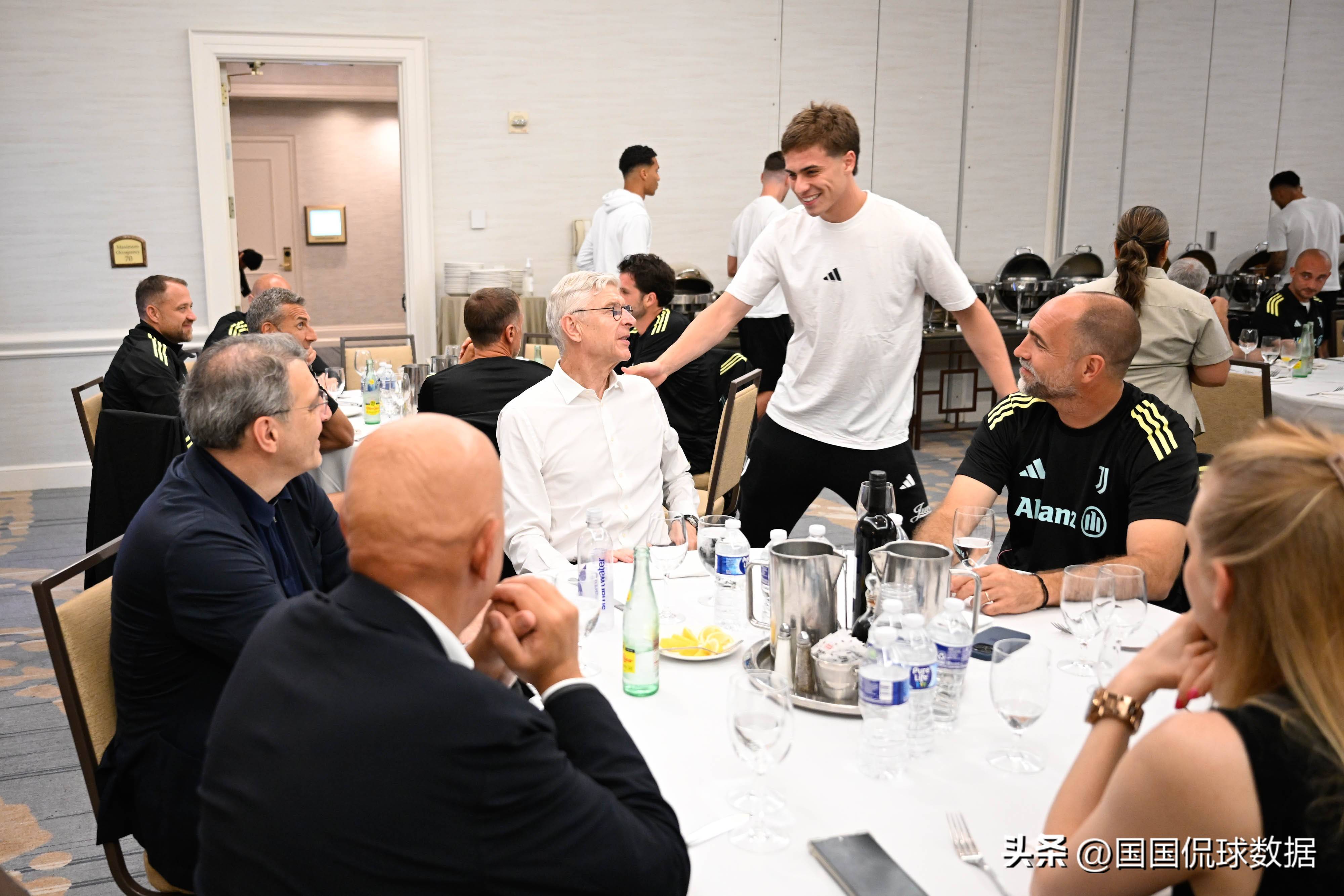 开云体育官网-社区盾转会期再迎强敌，葡萄牙体育再遭质疑，主帅态度——信心回归，身体对抗强度拉满的简单介绍