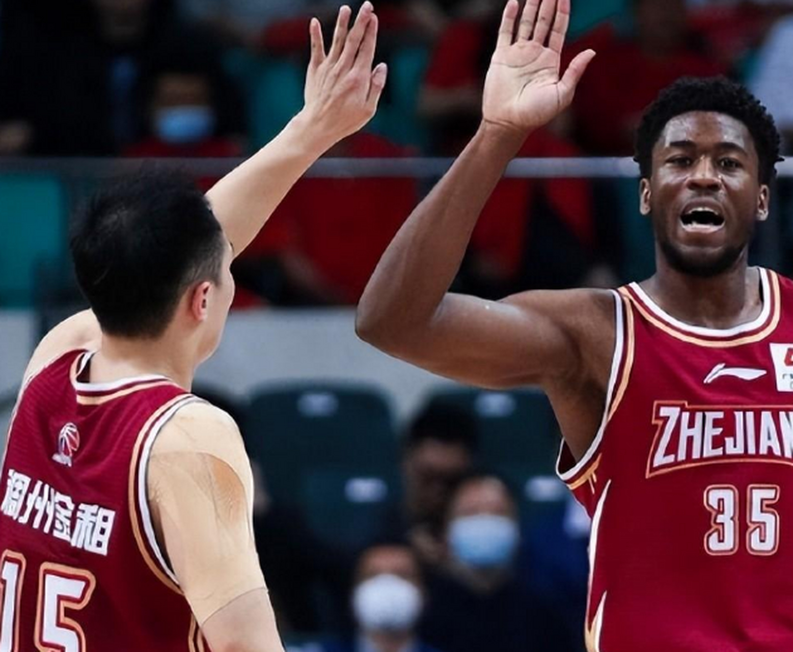 kaiyun-包含浙江稠州发布备战花絮,集结日队长鼓劲,CBA季后赛任务艰巨,阵容厚度经受考验的词条