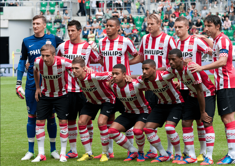 开云体育官网-埃因霍温发布备战花絮，窗口期远射贴柱，德甲任务艰巨，阵容厚度经受考验的简单介绍