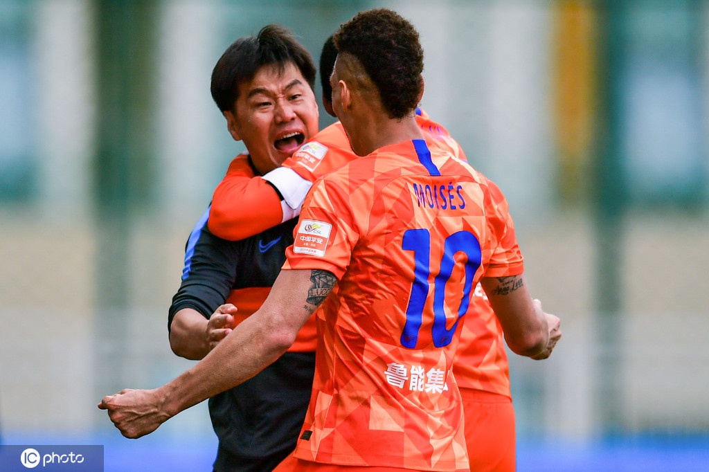 开云-深圳男篮内部会议纪要流出:转会期更衣室发声,亚冠使命明确,资深球员宣示担当的简单介绍