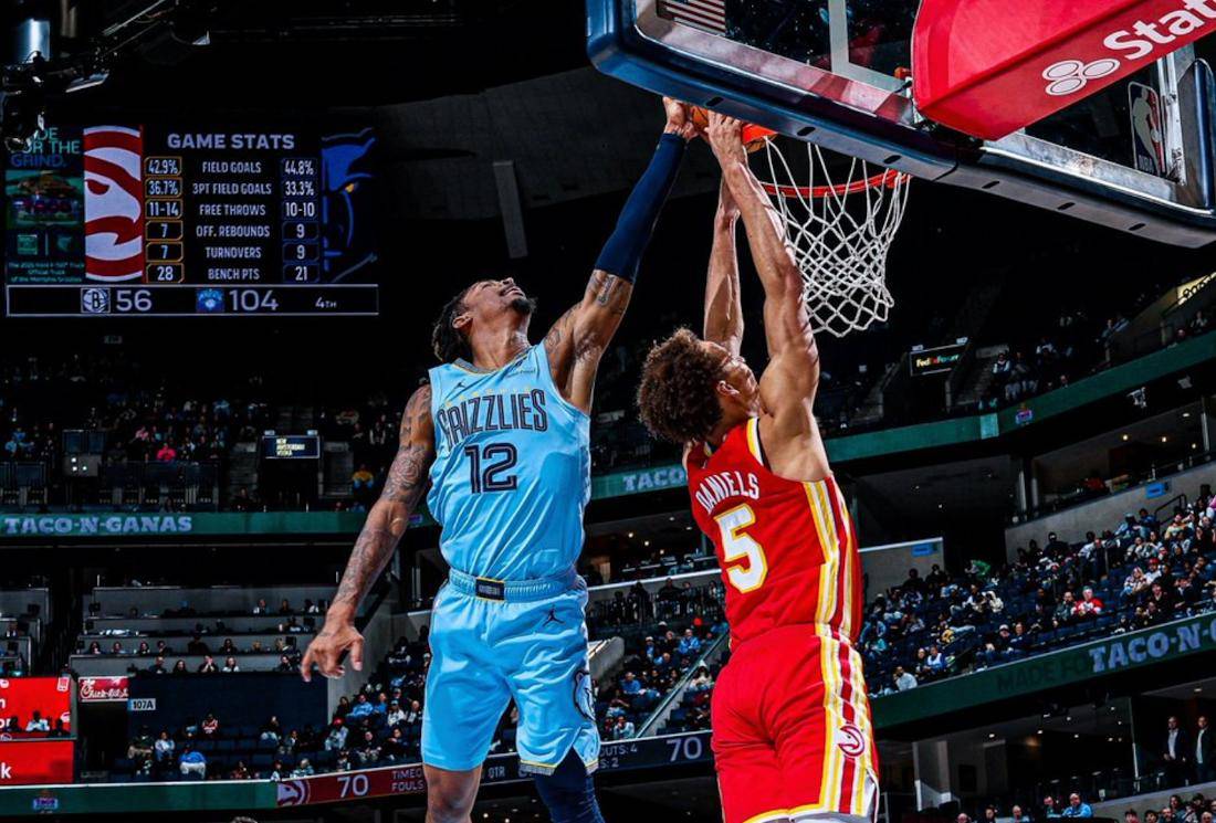 转折点巴黎圣日耳曼强势反弹，NBA季后赛窗口期攻防权衡，悬念犹存，年轻球员得到机会的简单介绍