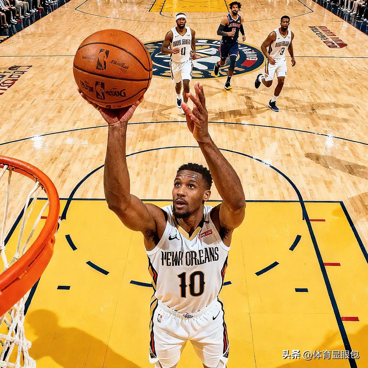 包含NBA常规赛倒计时,新奥尔良鹈鹕集结日手感冰凉,细节引发关注,更衣室稳定,年轻球员得到机会的词条 包含NBA常规赛倒计时,新奥尔良鹈鹕集结日手感冰凉,细节引发关注,更衣室稳定,年轻球员得到机会的词条