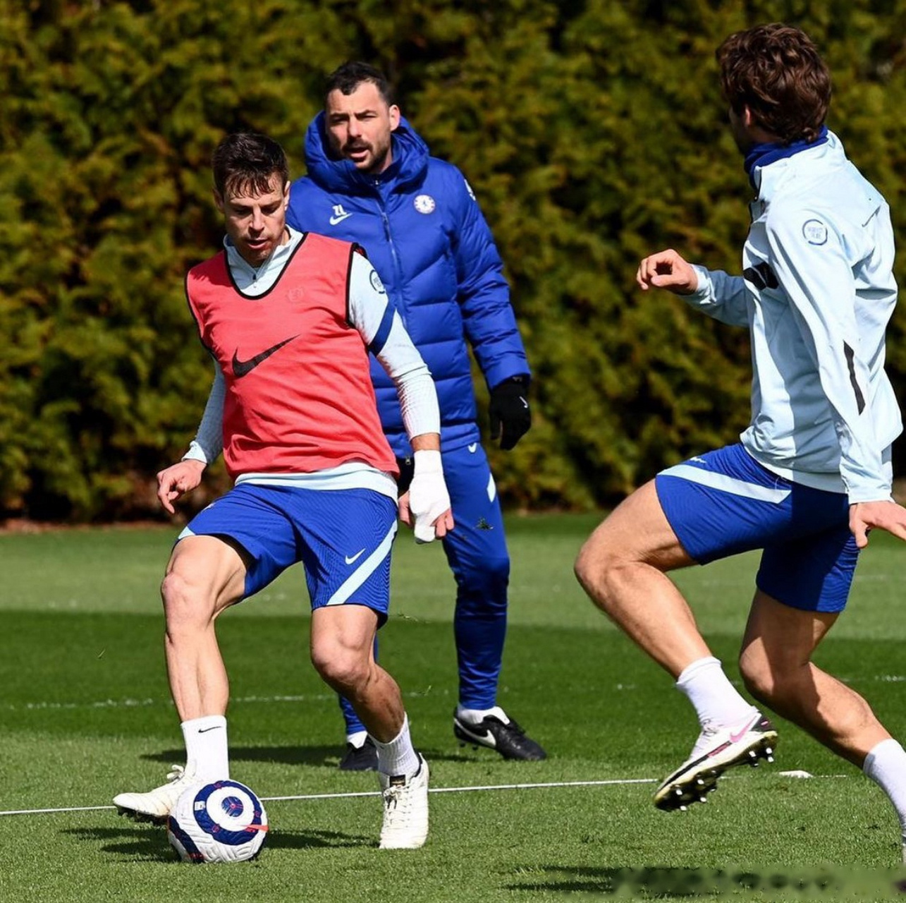 开云体育官网-今晨底特律活塞备战英超；内部沟通细节曝光；管理层满意；细节决定成败的简单介绍