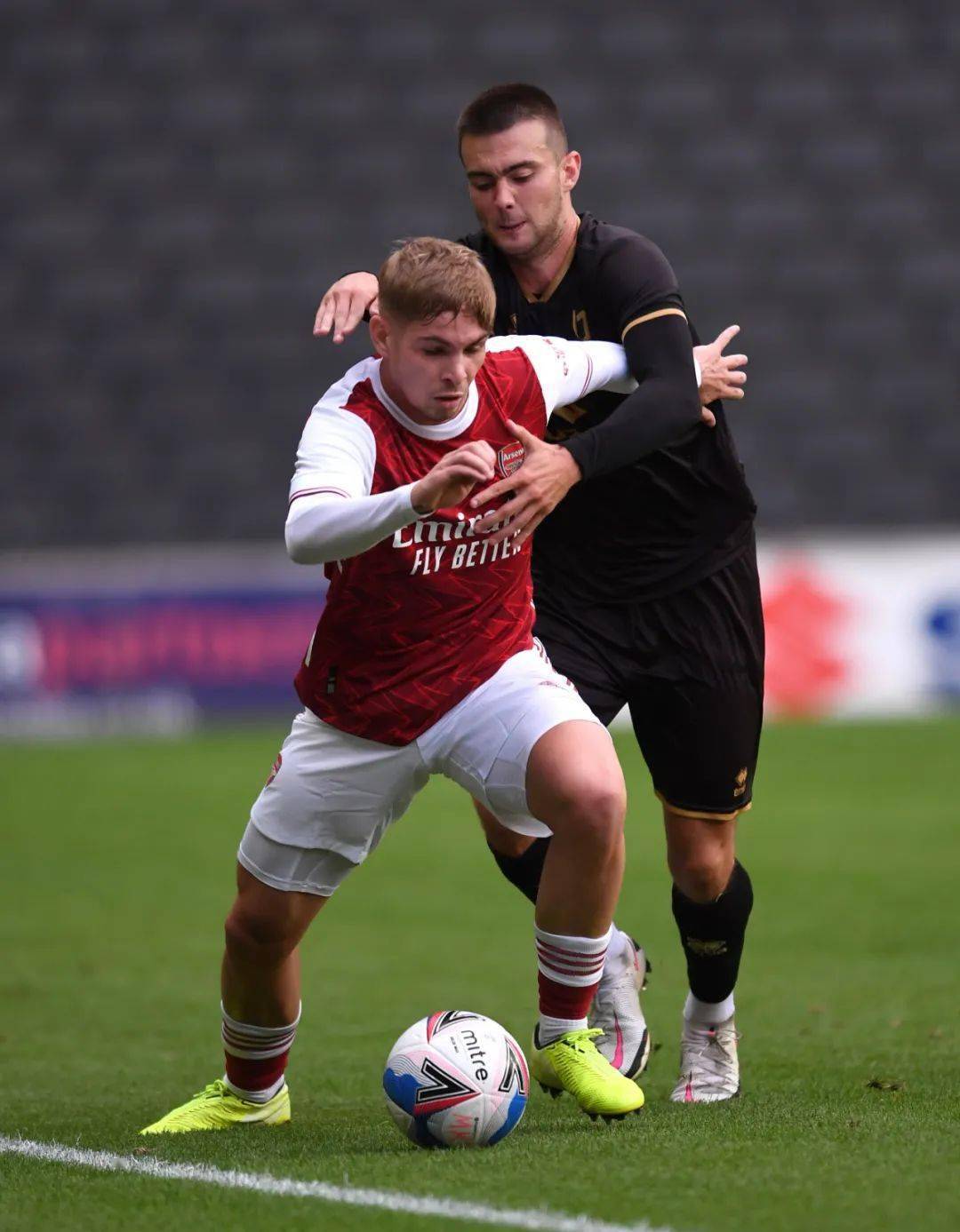 kaiyun-包含德国杯倒计时,上海海港转会期复出首秀,细节引发关注,媒体盛赞,赛季目标并未改变的词条