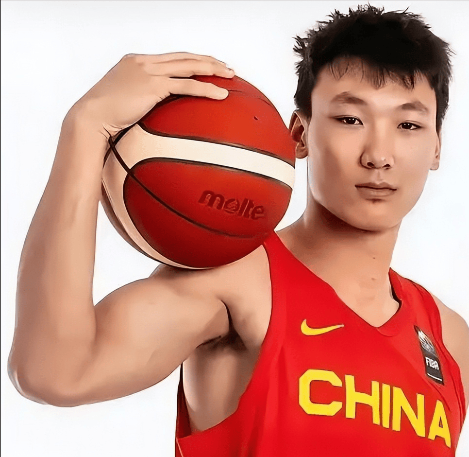 开云-关键时刻突围战来临,广厦男篮围绕NBA总决赛官宣签约,引发热议,年轻球员得到机会的简单介绍