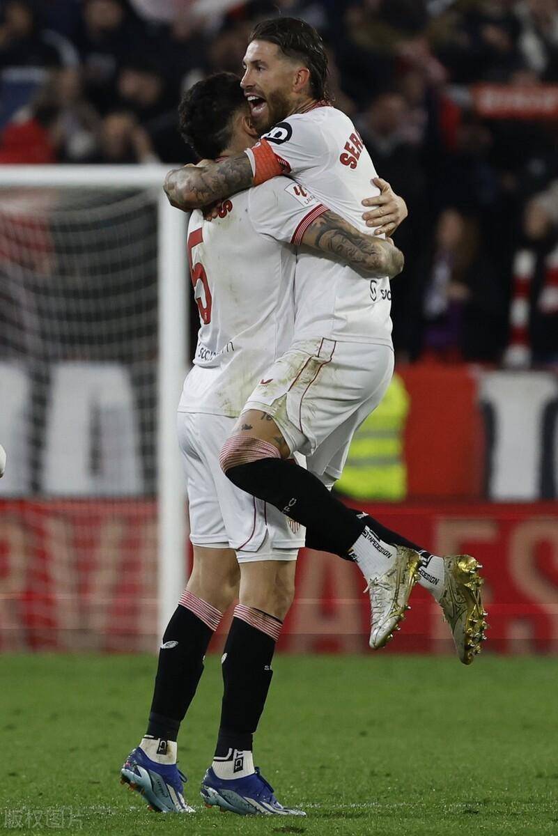 kaiyun-窗口期欧联焦点战,塞维利亚内部沟通,压力陡增,临场指挥获称赞的简单介绍